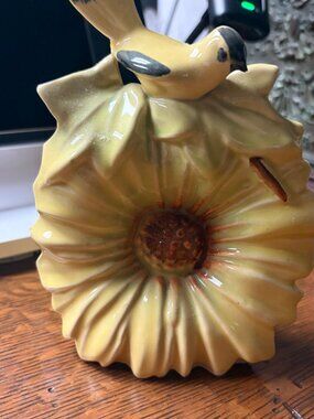 Vintage Style Yellow Flower Bird Ceramic Wall Pocket Vase 7" Floral Decor